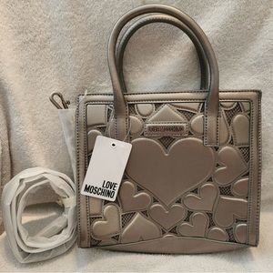 NWT LOVE MOSCHINO BORSA EMBOSSED LAMB PU PELTRO GREY LEATHER HEARTS BAG PURSE